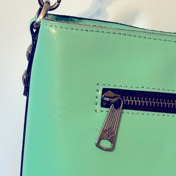 Patricia Nash Crossbody/Shoulder Bag - Picture 7 of 16